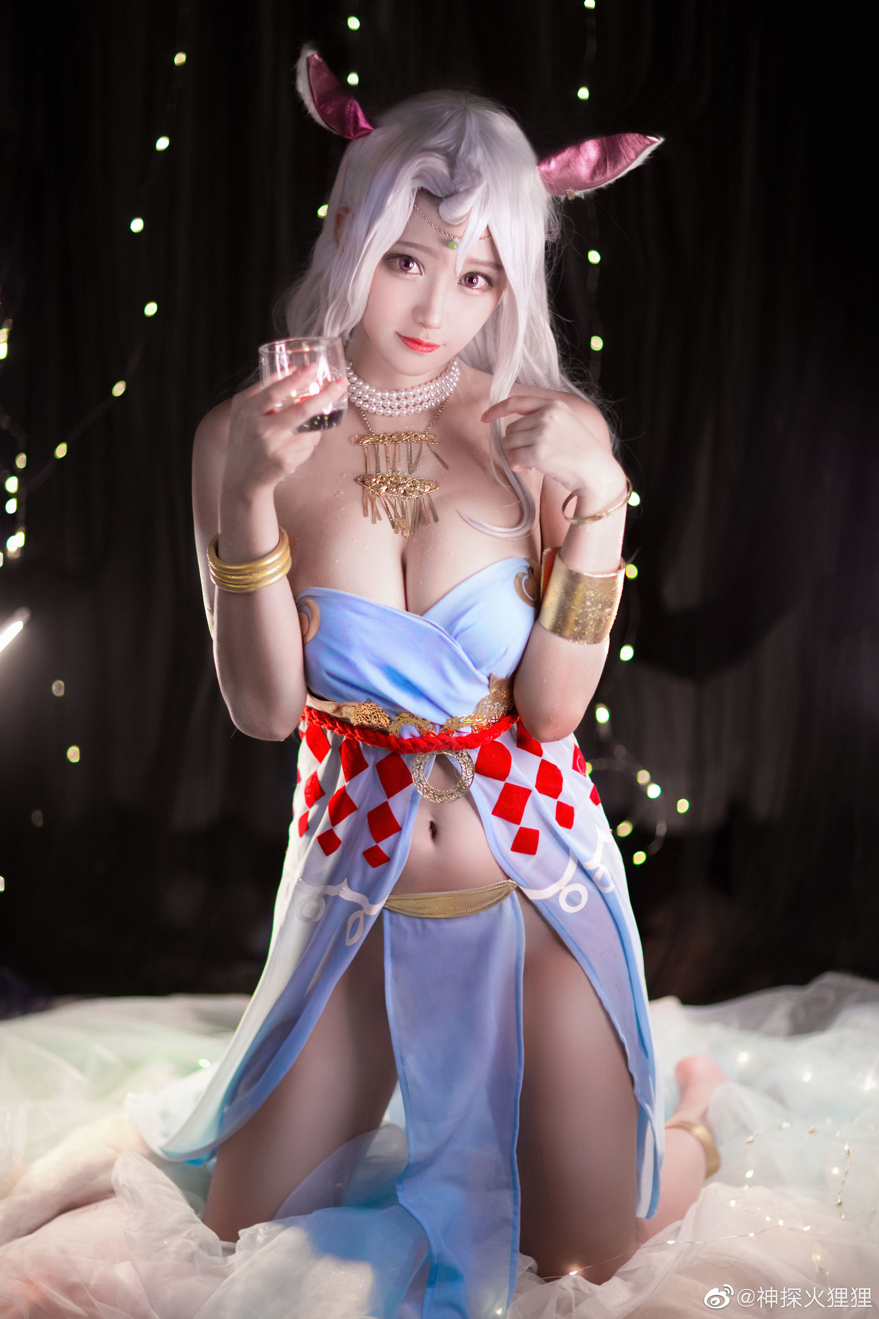 [Cosplay] 动漫博主神探火狸狸 – 诺拉・沐恩 睡衣 (双生视界)
