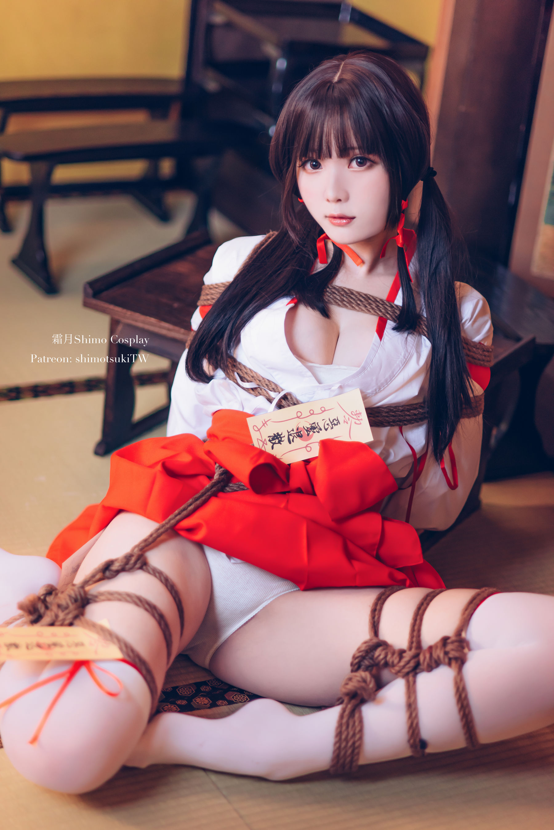 [网红COSER写真] 微博妹纸霜月shimo - 巫女捆绑 套图22