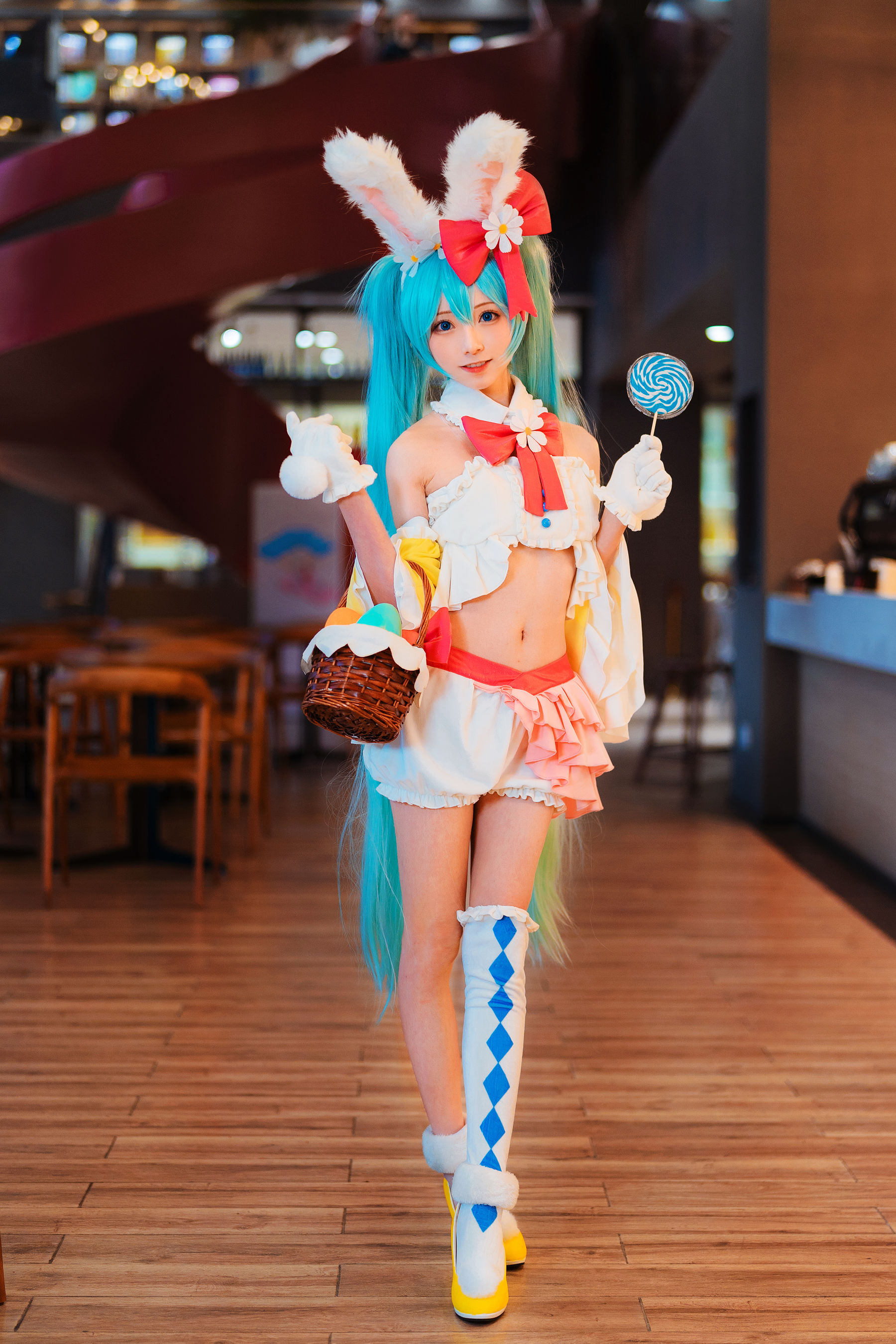 [网红COSER写真] 动漫博主Kitaro_绮太郎 - 初音兔女郎 套图4