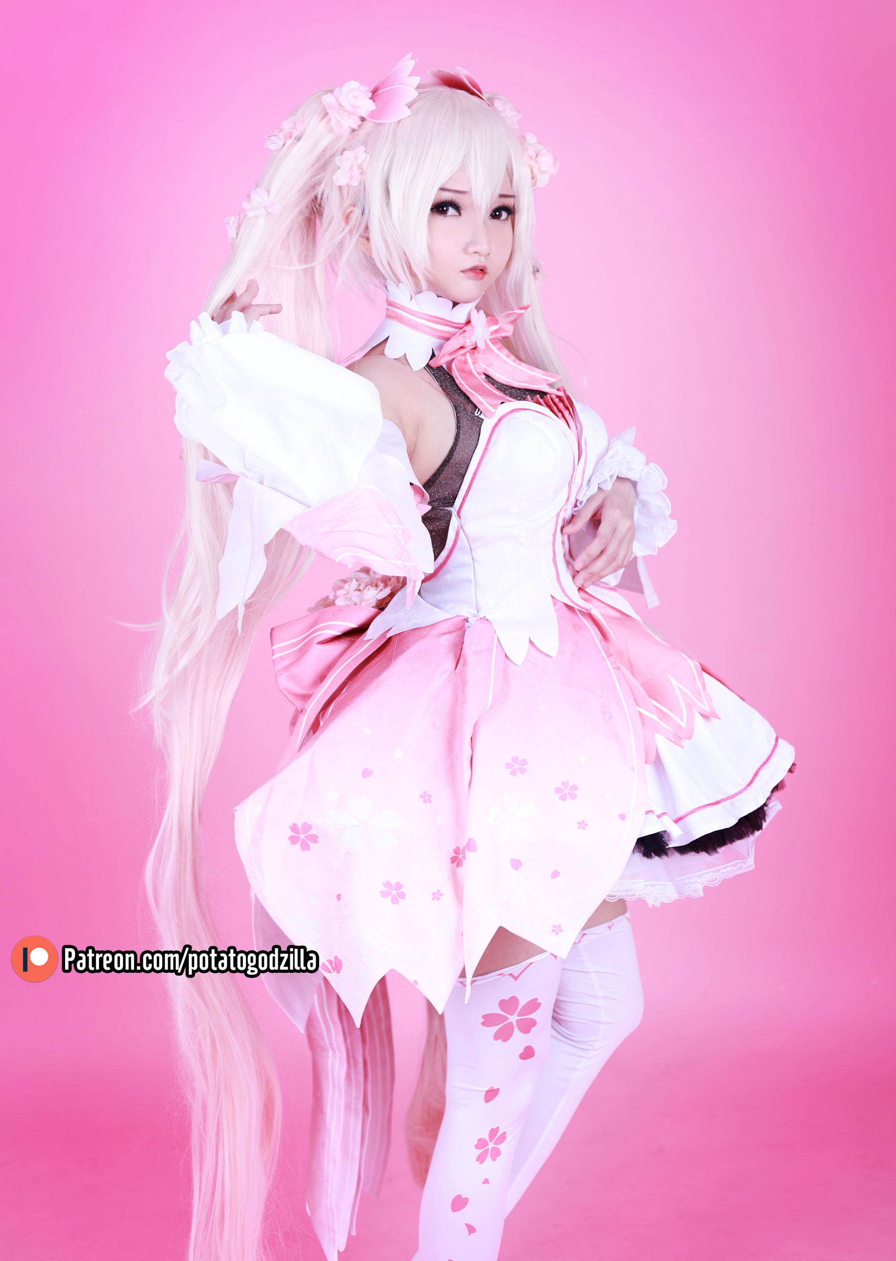 Coser小姐姐Potato Godzilla - Sakura Miku 套图4
