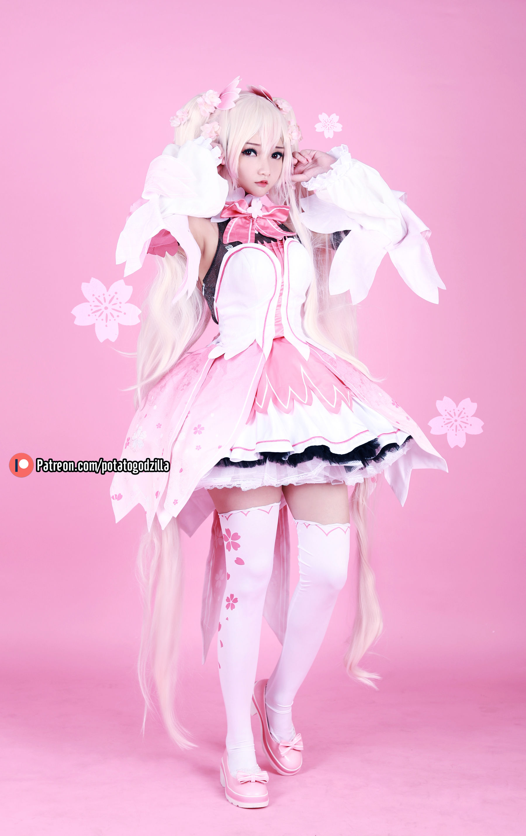 Coser小姐姐Potato Godzilla – Sakura Miku 套图