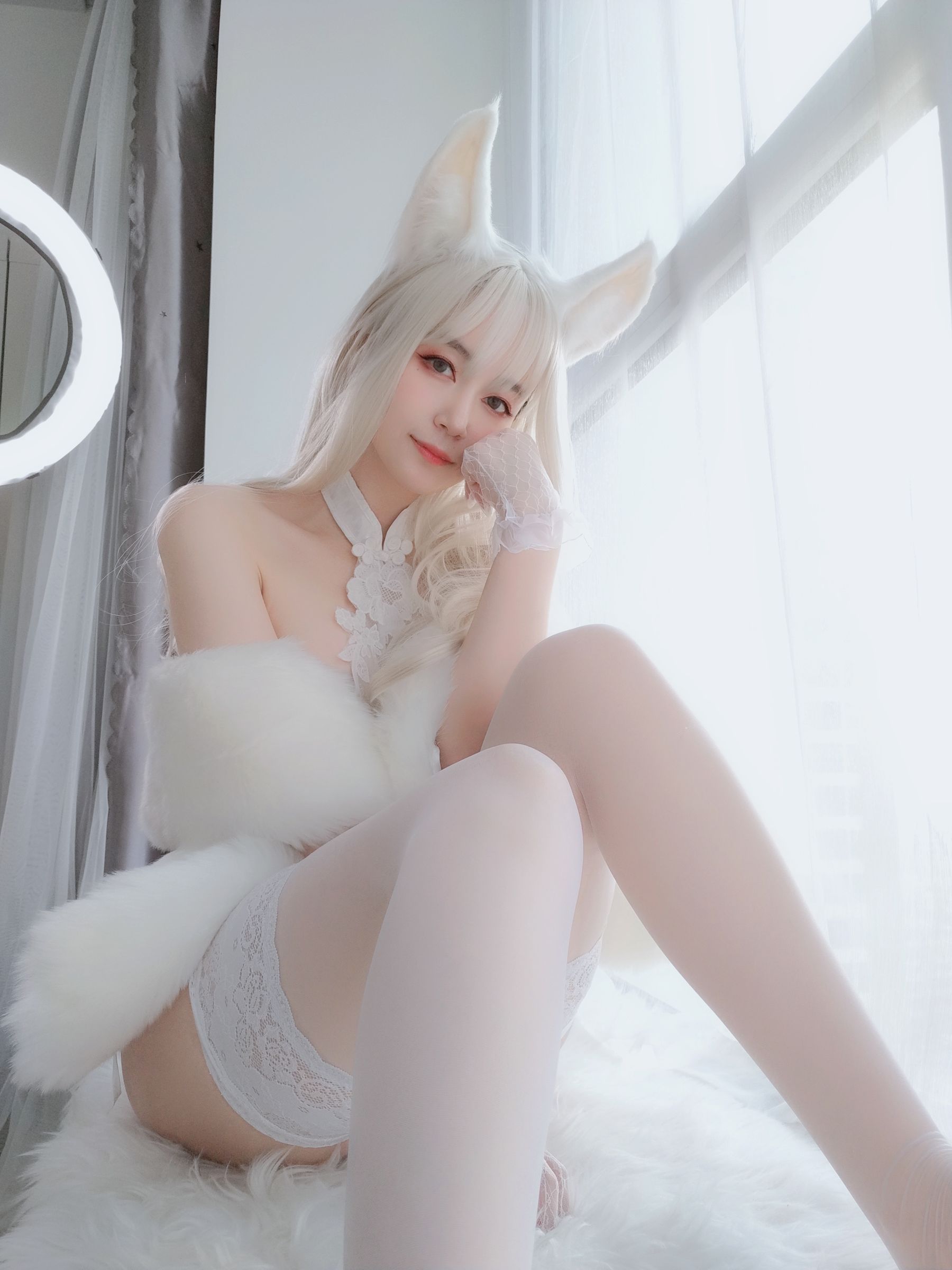 [COS福利] Coser小姐姐白银 - 白兔 写真套图25