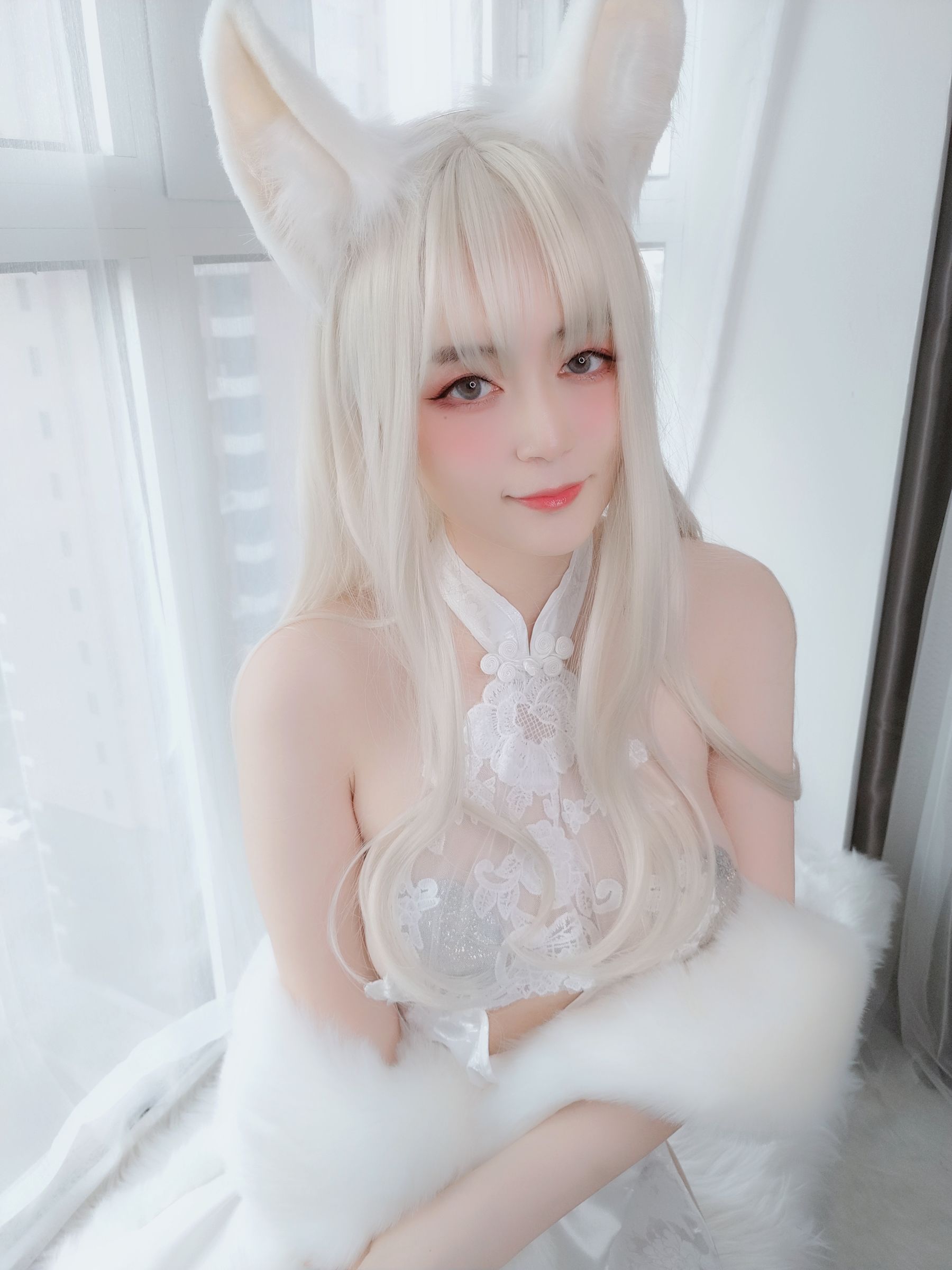 [COS福利] Coser小姐姐白银 - 白兔 写真套图51