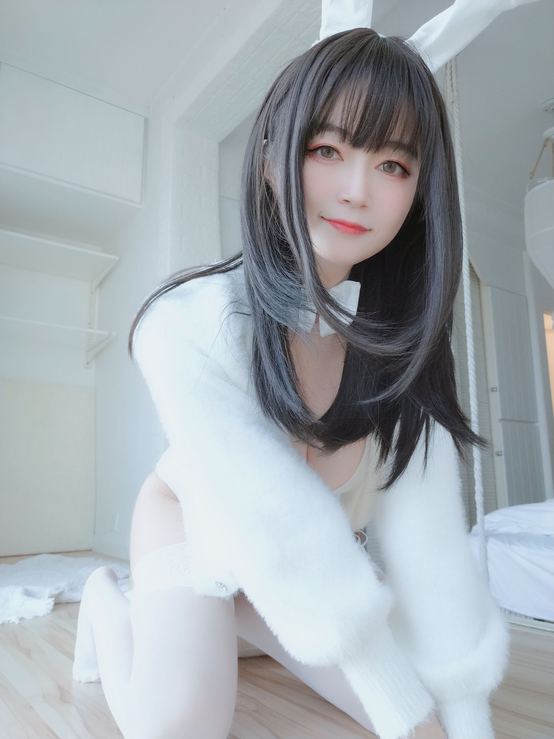 Coser小姐姐白银 - 白丝兔子11