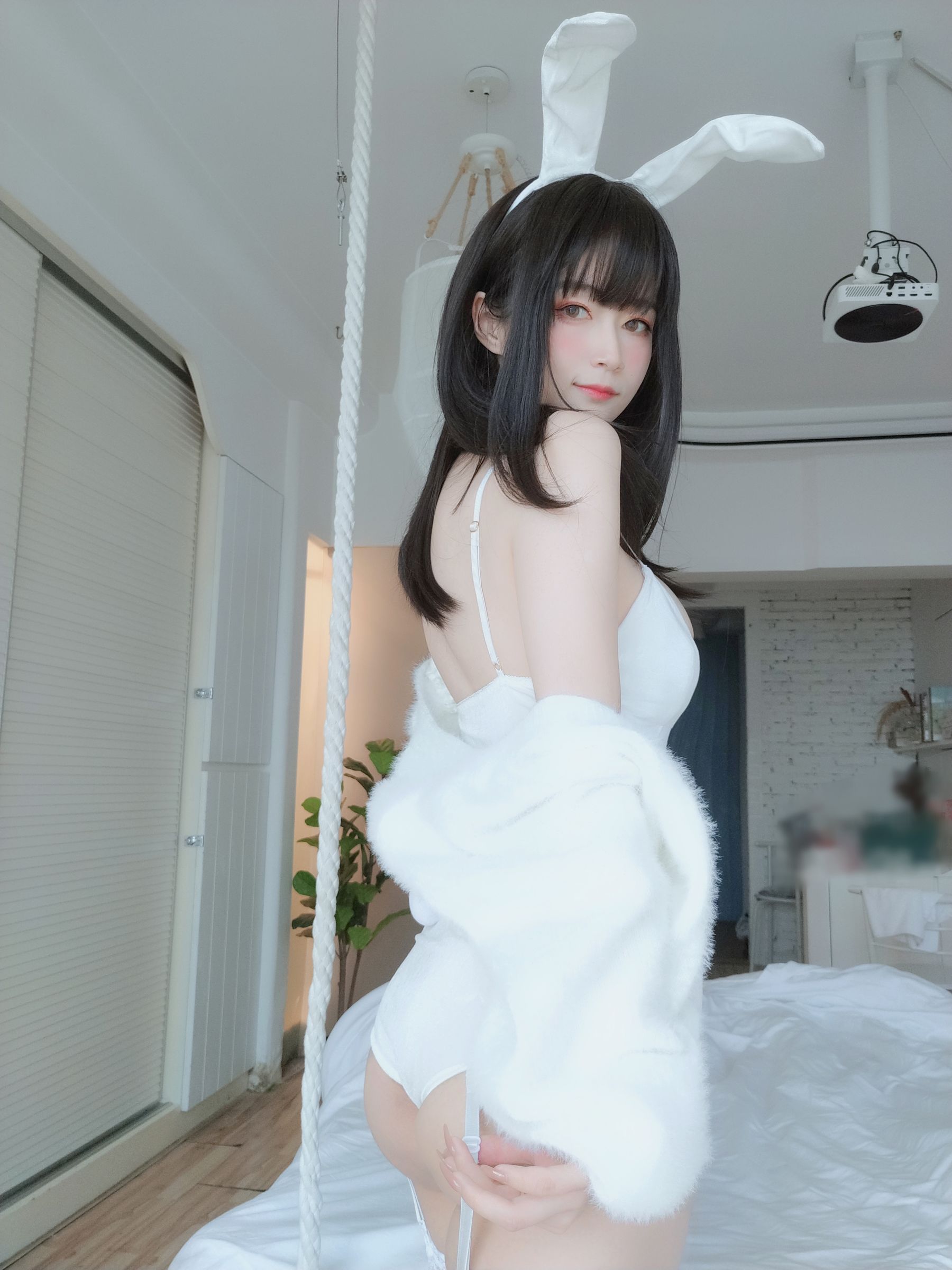 Coser小姐姐白银 - 白丝兔子67